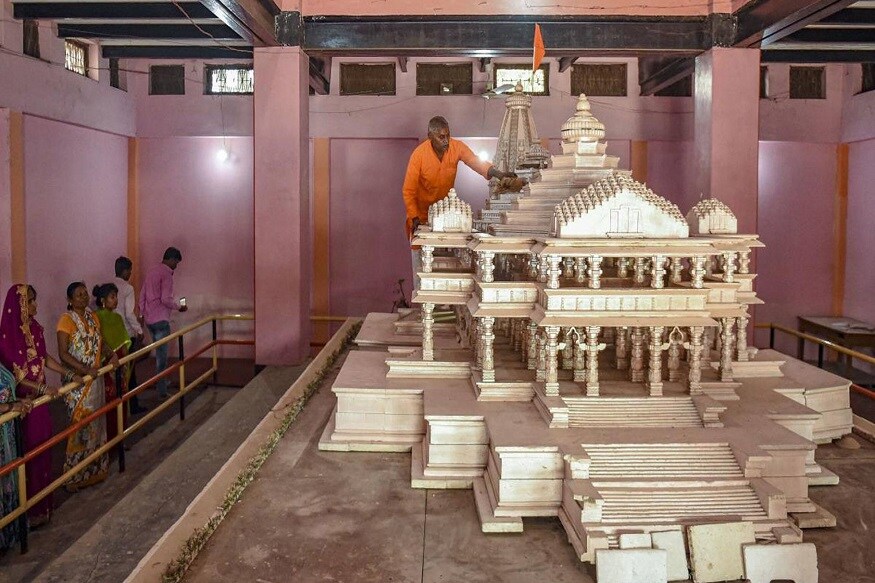 অযোধ্যায় শ্রীরাম জন্মভূমি তীর্থক্ষেত্রে ট্রাস্টের ট্রেজারার স্বামী গোবিন্দ দেব গিরি জানিয়েছেন, আগামী ৫ অগাস্ট রাম মন্দিরের ভিত্তিপ্রস্তর স্থাপন করবেন প্রধানমন্ত্রী নরেন্দ্র মোদি৷ অযোধ্যায় শ্রীরাম জন্মভূমি তীর্থক্ষেত্রে ট্রাস্টের ট্রেজারার স্বামী গোবিন্দ দেব গিরি জানিয়েছেন, আগামী ৫ অগাস্ট রাম মন্দিরের ভিত্তিপ্রস্তর স্থাপন করবেন প্রধানমন্ত্রী নরেন্দ্র মোদি৷