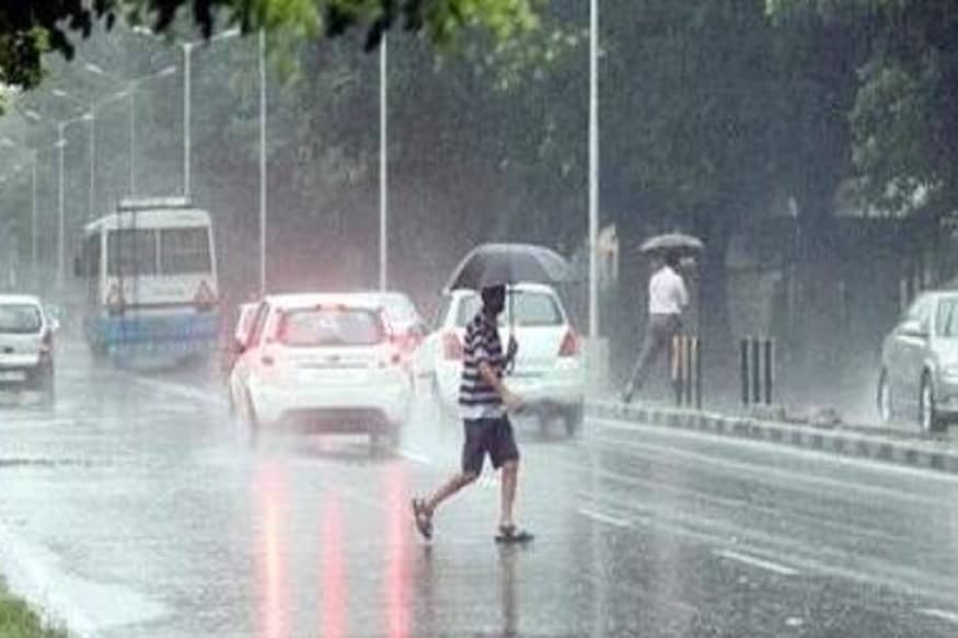 এ দিন সকালে কলকাতায় সর্বনিম্ন তাপমাত্রা ২৮.১ ডিগ্রি সেলসিয়াস। যা স্বাভাবিকের থেকে ১ ডিগ্রি বেশি। সোমবার বিকেলে সর্বোচ্চ তাপমাত্রা ৩৪.৬ ডিগ্রি সেলসিয়াস ছিল, যা স্বাভাবিকের থেকে ১ ডিগ্রি কম। বাতাসে আপেক্ষিক আদ্রতার পরিমাণ ৭৬ থেকে ৯৪ শতাংশ। বৃষ্টি হয়েছে সামান্য। এ দিন সকালে কলকাতায় সর্বনিম্ন তাপমাত্রা ২৮.১ ডিগ্রি সেলসিয়াস। যা স্বাভাবিকের থেকে ১ ডিগ্রি বেশি। সোমবার বিকেলে সর্বোচ্চ তাপমাত্রা ৩৪.৬ ডিগ্রি সেলসিয়াস ছিল, যা স্বাভাবিকের থেকে ১ ডিগ্রি কম। বাতাসে আপেক্ষিক আদ্রতার পরিমাণ ৭৬ থেকে ৯৪ শতাংশ। বৃষ্টি হয়েছে সামান্য।