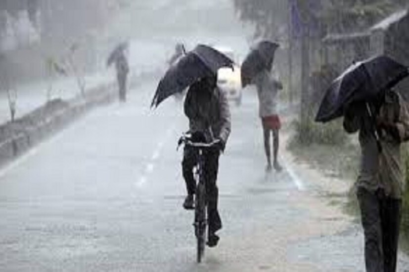 কলকাতায় আজও আংশিক মেঘলা আকাশ ৷ বজ্রবিদ্যুৎ সহ দু’এক পশলা হালকা বৃষ্টির সম্ভাবনা রয়েছে ।বাতাসে জলীয় বাষ্প থাকায় আদ্রতা জনিত অস্বস্তি বাড়বে।