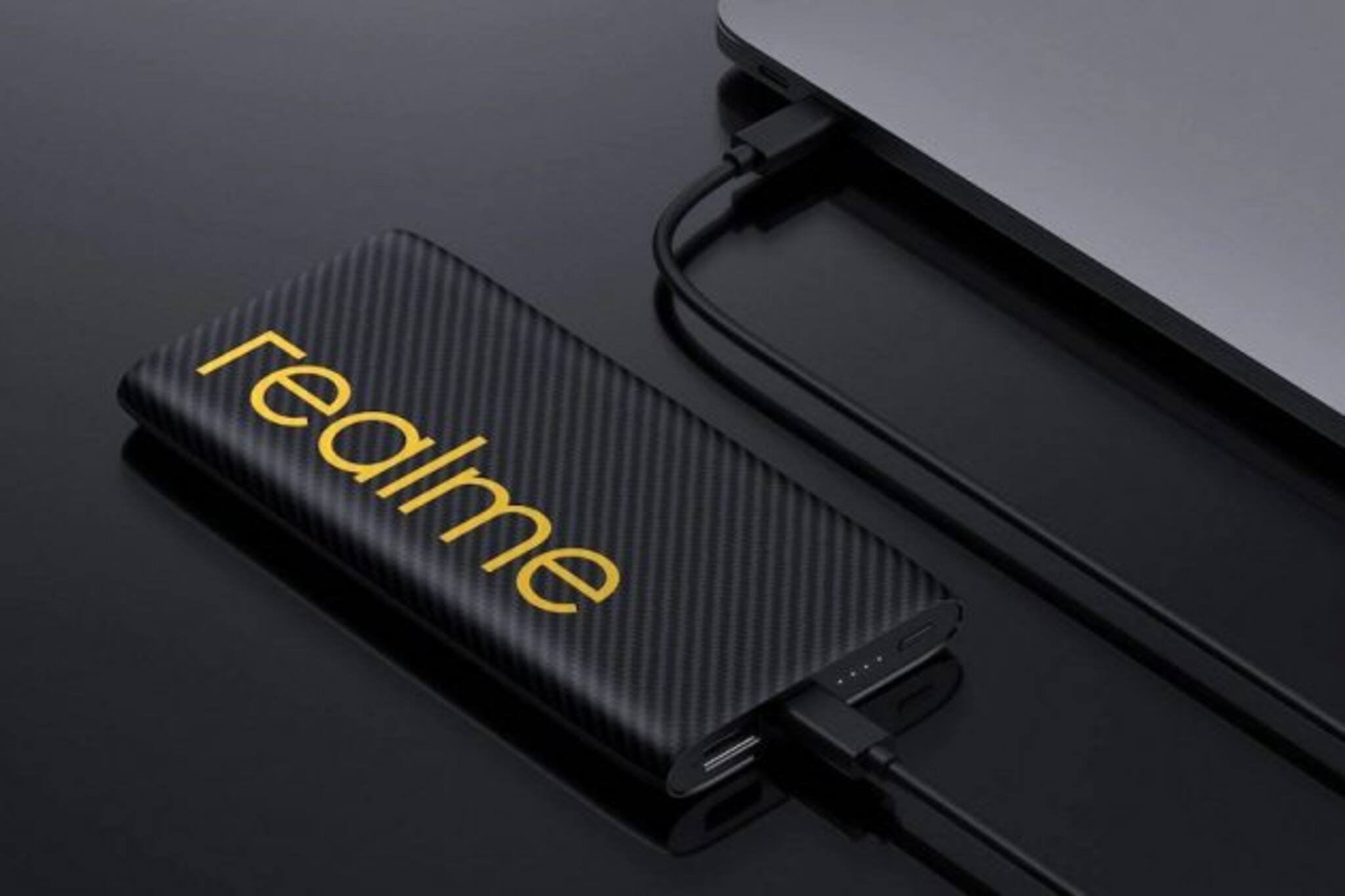 30W ডার্ট চার্জ-সহ ১০০০০ mAh পাওয়ার ব্যাঙ্ক লঞ্চ করল Realme