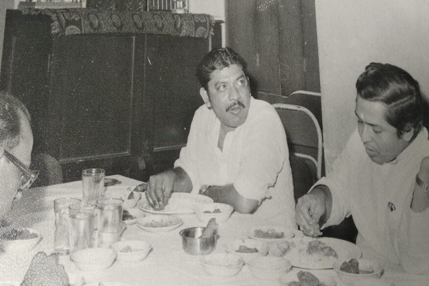 ১৯৭২ সালে প্রদেশ কংগ্রেস টিকিটে প্রথমবার বিধানসভায় পা রাখেন। সাতবার শিয়ালদহ থেকে বিধায়ক পদে অভিষিক্ত হয়েছেন তিনি। ১৯৭২ সালে প্রদেশ কংগ্রেস টিকিটে প্রথমবার বিধানসভায় পা রাখেন। সাতবার শিয়ালদহ থেকে বিধায়ক পদে অভিষিক্ত হয়েছেন তিনি।