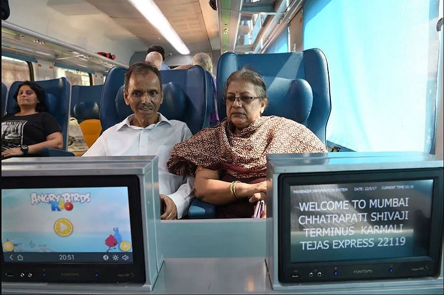 দিল্লি ক্লাস্টার ১ -এ ৭ জোড়া ট্রেন চলবে , প্রত্যেকে ট্রেনে ১২ টি বগি হবে, এইভাবে দিল্লি ক্লাস্টার ২ এ ৬ জোড়া ট্রেন চলবে ৷ চেন্নাই ক্লাস্টারে ১২ জোড়া ট্রেন চলবে,সবচেয়ে বেশি ট্রেন প্রয়াগরাজ ক্লাস্টারে চলবে ৷ এই ক্লাস্টারে চলা ট্রেনগুলি ১০০০ কিমি দূরত্ব পেরোবে ৷Photo- File দিল্লি ক্লাস্টার ১ -এ ৭ জোড়া ট্রেন চলবে , প্রত্যেকে ট্রেনে ১২ টি বগি হবে, এইভাবে দিল্লি ক্লাস্টার ২ এ ৬ জোড়া ট্রেন চলবে ৷ চেন্নাই ক্লাস্টারে ১২ জোড়া ট্রেন চলবে,সবচেয়ে বেশি ট্রেন প্রয়াগরাজ ক্লাস্টারে চলবে ৷ এই ক্লাস্টারে চলা ট্রেনগুলি ১০০০ কিমি দূরত্ব পেরোবে ৷Photo- File