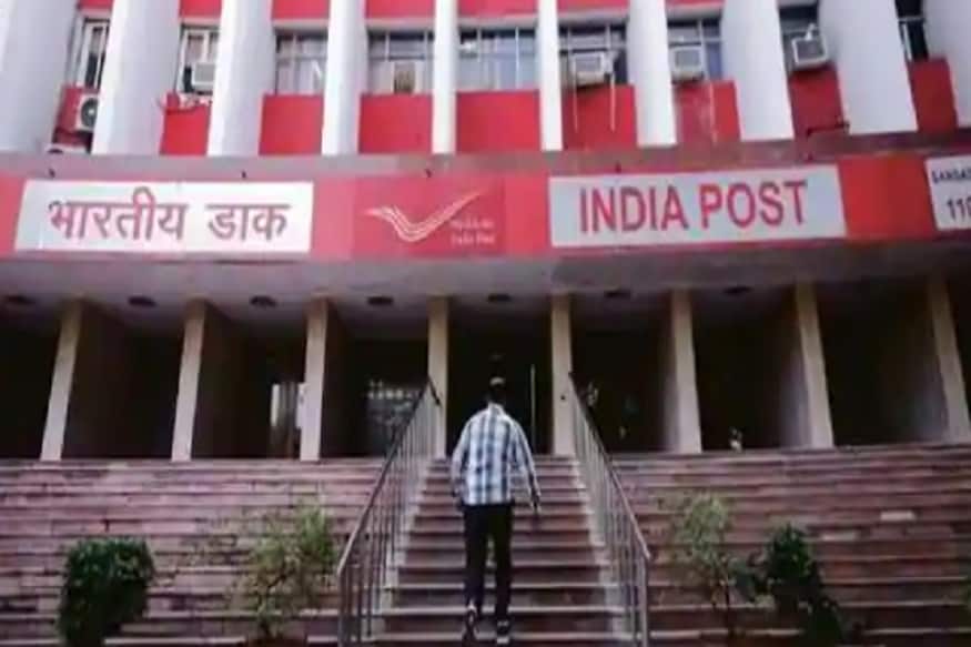 ডাকঘরে এনএসসি-তে বর্তমানে ৬.৮ শতাংশ সুদ মিলছে৷ আপনার জমা অঙ্কের উপরে চক্রবৃদ্ধি হারে সুদ বাড়ে৷ এই স্কিমের সময়সীমা ৫ বছর৷ ৫ বছর পরে আপনি আরও ৫ বছরের জন্য বিনিয়োগ করতে পারেন৷ ডাকঘরে এনএসসি-তে বর্তমানে ৬.৮ শতাংশ সুদ মিলছে৷ আপনার জমা অঙ্কের উপরে চক্রবৃদ্ধি হারে সুদ বাড়ে৷ এই স্কিমের সময়সীমা ৫ বছর৷ ৫ বছর পরে আপনি আরও ৫ বছরের জন্য বিনিয়োগ করতে পারেন৷