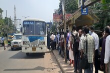 রাস্তায় সরকারি বাসের সঙ্গে বেসরকারি বাসের সংখ্যা বেশি, যাত্রী ভোগান্তিও কমল রাস্তায় সরকারি বাসের সঙ্গে বেসরকারি বাসের সংখ্যা বেশি, যাত্রী ভোগান্তিও কমল