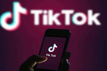TikTok আমেরিকাতেও নিষিদ্ধ হওয়ার পথে! বাঁচতে চিনা সংস্থা ছাড়তে চায় TikTok