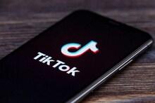 TikTok আমেরিকাতেও নিষিদ্ধ হওয়ার পথে! বাঁচতে চিনা সংস্থা ছাড়তে চায় TikTok