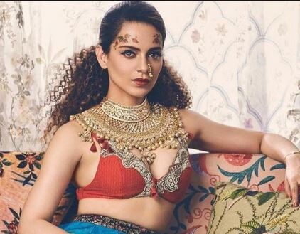 কিন্তু সব কিছুর ওপরেই যেন সুশান্তের মৃত্যু তদন্তে কঙ্গনার অংশ নেওয়া ৷ যা কিনা কঙ্গনার ফ্যান ফলোয়িং বাড়ালেও বলিউডে শত্রুতার জন্ম দিয়েছে ৷ কিন্তু সব কিছুর ওপরেই যেন সুশান্তের মৃত্যু তদন্তে কঙ্গনার অংশ নেওয়া ৷ যা কিনা কঙ্গনার ফ্যান ফলোয়িং বাড়ালেও বলিউডে শত্রুতার জন্ম দিয়েছে ৷