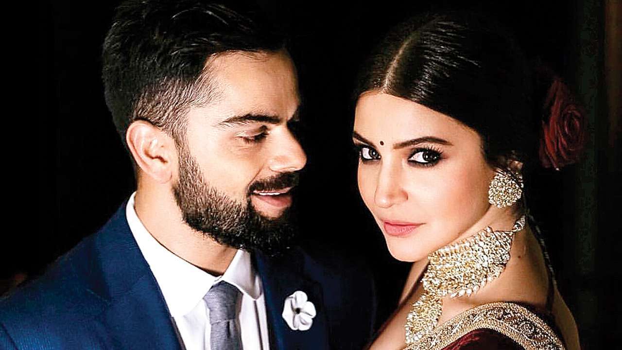 তা কী বললেন অনুষ্কা ৷ নেটিজেনদের প্রশ্নে অনুষ্কা স্পষ্টই জানালেন, সোশ্যাল মিডিয়া ছাড়া এ প্রশ্ন আমাকে কেউ আর করে না ৷ তাই যখন কিছু হবে সোশ্যাল মিডিয়াতেই জানা যাবে ! তা কী বললেন অনুষ্কা ৷ নেটিজেনদের প্রশ্নে অনুষ্কা স্পষ্টই জানালেন, সোশ্যাল মিডিয়া ছাড়া এ প্রশ্ন আমাকে কেউ আর করে না ৷ তাই যখন কিছু হবে সোশ্যাল মিডিয়াতেই জানা যাবে !