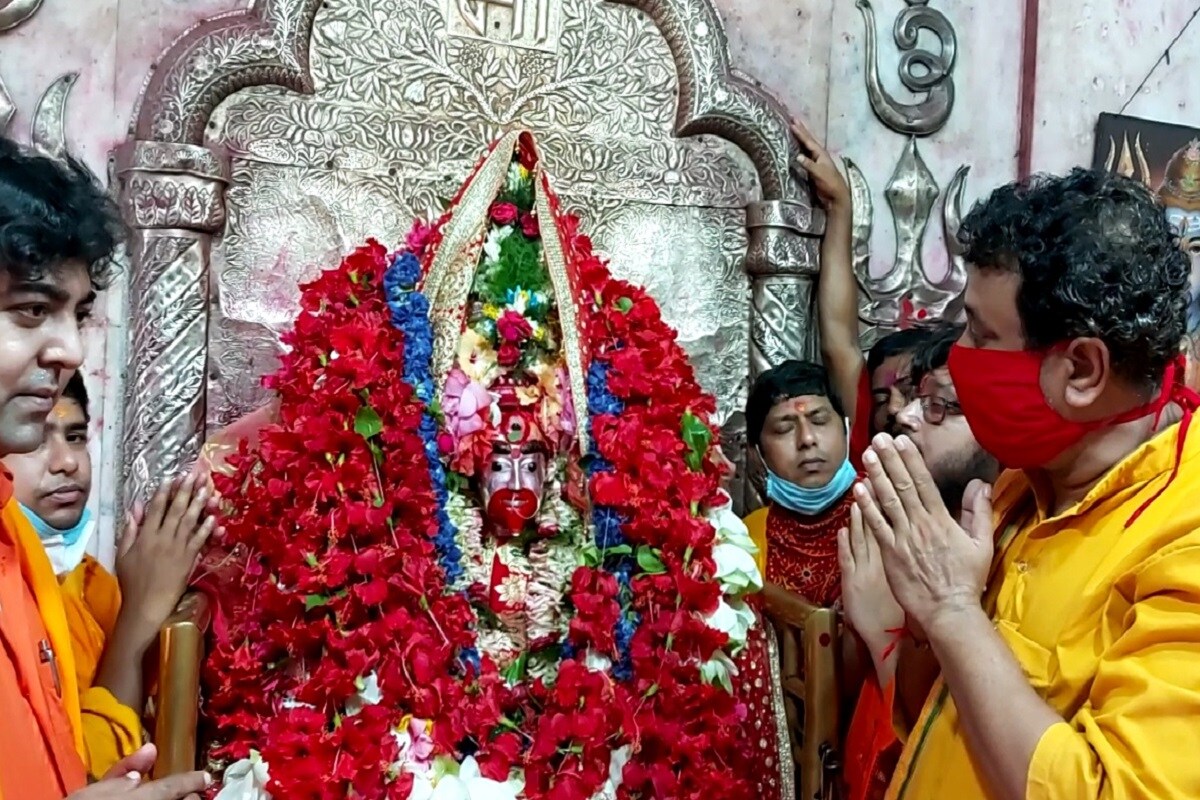 করোনা মহামারী যেন দূর হয় গোটা বিশ্ব থেকে ৷ তারাপীঠে কৌশিকী অমাবস্যা তিথিতে আয়োজন করা হয়েছিল বিশেষ যজ্ঞের ৷ Photos: AKSHOY DHIBAR করোনা মহামারী যেন দূর হয় গোটা বিশ্ব থেকে ৷ তারাপীঠে কৌশিকী অমাবস্যা তিথিতে আয়োজন করা হয়েছিল বিশেষ যজ্ঞের ৷ Photos: AKSHOY DHIBAR