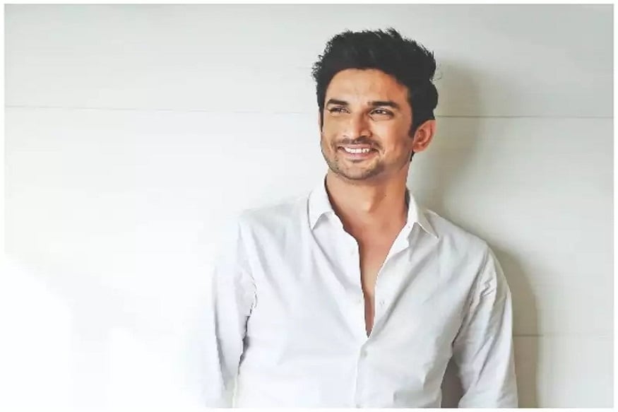 • এ বার সংবাদ মাধ্যমে মুখ খুললেন অ্যাম্বুল্যান্সের চালক । যিনি ১৪ জুন, সুশান্তের মরদেহ বহন করেছিলেন । অক্ষয় ভান্ডগর নামের ওই চালক সম্প্রতি জানিয়েছেন, ওই দিনের পর থেকেই তাঁর ফোনে বারবার হুমকি ফোন আসছে। • এ বার সংবাদ মাধ্যমে মুখ খুললেন অ্যাম্বুল্যান্সের চালক । যিনি ১৪ জুন, সুশান্তের মরদেহ বহন করেছিলেন । অক্ষয় ভান্ডগর নামের ওই চালক সম্প্রতি জানিয়েছেন, ওই দিনের পর থেকেই তাঁর ফোনে বারবার হুমকি ফোন আসছে।
