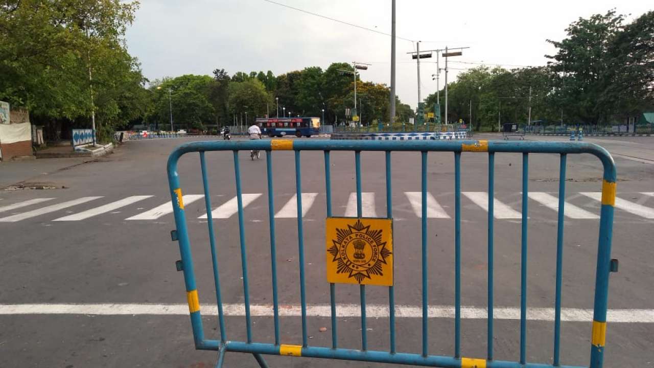 ৯) ৩৩ নম্বর ওয়ার্ডের ৭৪ নারকেলডাঙ্গা মেইন রোড (কাদাপাড়া)।১০) ৩৪ নম্বর ওয়ার্ডের বারোয়ারি তলা রোড (রাসমণি বাজার)১১) ৭৭ নম্বর ওয়ার্ডের ১৭ এ এবং ৩৫ নম্বর ডেন্ট মিশন রোড (খিদিরপুর)।১২) ৩১ নম্বর ওয়ার্ডের ২৭ কাঁকুড়গাছি সেকেন্ড লেন।১৩) ৩৩ নম্বর ওয়ার্ডের ৮৬ ও ৮৭ সুরেন সরকার রোড (কেপি সিং কারখানার কাছে লোকনাথ মন্দির)১৪) ৬৯ নম্বর ওয়ার্ডের ২০বি রোল্যান্ড রোড।(বালিগঞ্জ)১৫) ৩২ নম্বর ওয়ার্ডের ব্লক-ডি ১২ এবং ই-৭ পূর্বাশা হাউসিং ১৬০ এমএম রোড।(উল্টোডাঙা সিএস টি সি বাস স্টপ)১৬) ১২৩ নম্বর ওয়ার্ডের ৩১ সন্তোষ রায় রোড ও সংলগ্ন বস্তি (শখের বাজার বেহালা)। Representational Image ৯) ৩৩ নম্বর ওয়ার্ডের ৭৪ নারকেলডাঙ্গা মেইন রোড (কাদাপাড়া)।১০) ৩৪ নম্বর ওয়ার্ডের বারোয়ারি তলা রোড (রাসমণি বাজার)১১) ৭৭ নম্বর ওয়ার্ডের ১৭ এ এবং ৩৫ নম্বর ডেন্ট মিশন রোড (খিদিরপুর)।১২) ৩১ নম্বর ওয়ার্ডের ২৭ কাঁকুড়গাছি সেকেন্ড লেন।১৩) ৩৩ নম্বর ওয়ার্ডের ৮৬ ও ৮৭ সুরেন সরকার রোড (কেপি সিং কারখানার কাছে লোকনাথ মন্দির)১৪) ৬৯ নম্বর ওয়ার্ডের ২০বি রোল্যান্ড রোড।(বালিগঞ্জ)১৫) ৩২ নম্বর ওয়ার্ডের ব্লক-ডি ১২ এবং ই-৭ পূর্বাশা হাউসিং ১৬০ এমএম রোড।(উল্টোডাঙা সিএস টি সি বাস স্টপ)১৬) ১২৩ নম্বর ওয়ার্ডের ৩১ সন্তোষ রায় রোড ও সংলগ্ন বস্তি (শখের বাজার বেহালা)। Representational Image