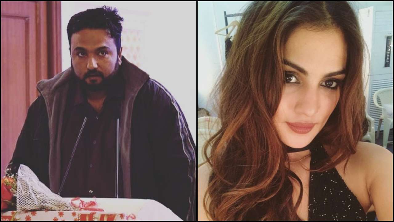 সুশান্তের মৃত্যুর ঘটনায় ইটি টাইমসকে দেওয়া এক সাক্ষাৎকারে লোম হর্ষ জানান, ‘‘ স্ট্রাগল মুম্বই ফিল্ম ইন্ডাস্ট্রিতে নিউকামারদের জন্য অত্যন্ত পরিচিত একটি শব্দ ৷ কিন্তু একটা মানুষ যখন স্ট্রাগল করার পর স্টার হয়, তারপর আবার সে আত্মহত্যা করে কীভাবে ৷ তাই সুশান্তের মৃত্যুর উপযুক্ত তদন্ত হওয়া প্রয়োজন ৷ যে অভিনেতা ‘কাই পো চে’, ‘শুদ্ধ দেশি রোম্যান্স’, ‘এমএস ধোনি’, ‘সোনচিড়িয়া’-র মতো এক এক করে এতগুলো হিট ছবি দর্শকদের উপহার দিয়েছেন ৷ তিনি হঠাৎ নিজের কেরিয়ারের পিকে গিয়ে আত্মহত্যা করতে যাবে কেন ? টেলিভিশন থেকে কেরিয়ার শুরু করে বড় পর্দায় এত সাফল্য খুব কম মানুষই এতদিনে পেয়েছেন ৷ সুশান্ত সেটা করতে পেরেছিলেন ৷ ’’ সুশান্তের মৃত্যুর ঘটনায় ইটি টাইমসকে দেওয়া এক সাক্ষাৎকারে লোম হর্ষ জানান, ‘‘ স্ট্রাগল মুম্বই ফিল্ম ইন্ডাস্ট্রিতে নিউকামারদের জন্য অত্যন্ত পরিচিত একটি শব্দ ৷ কিন্তু একটা মানুষ যখন স্ট্রাগল করার পর স্টার হয়, তারপর আবার সে আত্মহত্যা করে কীভাবে ৷ তাই সুশান্তের মৃত্যুর উপযুক্ত তদন্ত হওয়া প্রয়োজন ৷ যে অভিনেতা ‘কাই পো চে’, ‘শুদ্ধ দেশি রোম্যান্স’, ‘এমএস ধোনি’, ‘সোনচিড়িয়া’-র মতো এক এক করে এতগুলো হিট ছবি দর্শকদের উপহার দিয়েছেন ৷ তিনি হঠাৎ নিজের কেরিয়ারের পিকে গিয়ে আত্মহত্যা করতে যাবে কেন ? টেলিভিশন থেকে কেরিয়ার শুরু করে বড় পর্দায় এত সাফল্য খুব কম মানুষই এতদিনে পেয়েছেন ৷ সুশান্ত সেটা করতে পেরেছিলেন ৷ ’’