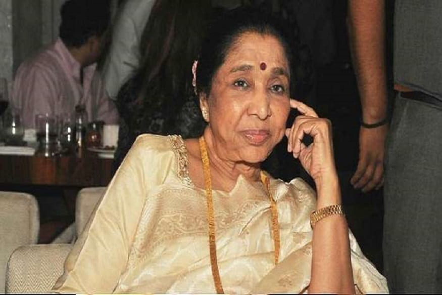 করোনাকালে শুধু কলকাতাবাসী সাধারণ নাগরিক নয়, বিদ্যুতের বিলের অঙ্কে ছ্যাঁকা খেয়েছেন সেলিব্রিটিরাও ৷ ক্রিকেটার হরভজন সিং, অভিনেত্রী তাপসী পান্নু, হুমা কুরেশি সহ একাধিক জনপ্রিয় ব্যক্তিত্বের পর এবার বিল বিভ্রাটের শিকার আশা ভোঁসলে ৷ হাজারের কোটা ছাড়িয়ে গায়িকার বাংলোর বিদ্যুত বিল দাঁড়িয়েছে ২ লক্ষ টাকা! করোনাকালে শুধু কলকাতাবাসী সাধারণ নাগরিক নয়, বিদ্যুতের বিলের অঙ্কে ছ্যাঁকা খেয়েছেন সেলিব্রিটিরাও ৷ ক্রিকেটার হরভজন সিং, অভিনেত্রী তাপসী পান্নু, হুমা কুরেশি সহ একাধিক জনপ্রিয় ব্যক্তিত্বের পর এবার বিল বিভ্রাটের শিকার আশা ভোঁসলে ৷ হাজারের কোটা ছাড়িয়ে গায়িকার বাংলোর বিদ্যুত বিল দাঁড়িয়েছে ২ লক্ষ টাকা!