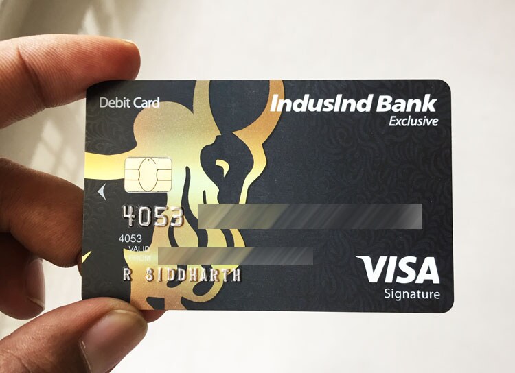 4. IndusInd Bank Signature Exclusive Debit Card: এই কার্ডে জিরো ক্রস কারেন্সি মার্ক আপ ৷ ৪০ হাজার টাকার বেশি কেনাকাটায় 6X রিওয়ার্ড পয়েন্ট পাওয়া যায় ৷ প্রতি কোয়ার্টারে ২টি ডোমেস্টিক এয়ারপোর্ট লাউঞ্জ ব্যবহারের সুযোগ ৷ থাকছে BookMyShow-তে একটা টিকিটের সঙ্গে একটা টিকিট বিনামূল্যে পাওয়ার অফারও ৷ 4. IndusInd Bank Signature Exclusive Debit Card: এই কার্ডে জিরো ক্রস কারেন্সি মার্ক আপ ৷ ৪০ হাজার টাকার বেশি কেনাকাটায় 6X রিওয়ার্ড পয়েন্ট পাওয়া যায় ৷ প্রতি কোয়ার্টারে ২টি ডোমেস্টিক এয়ারপোর্ট লাউঞ্জ ব্যবহারের সুযোগ ৷ থাকছে BookMyShow-তে একটা টিকিটের সঙ্গে একটা টিকিট বিনামূল্যে পাওয়ার অফারও ৷