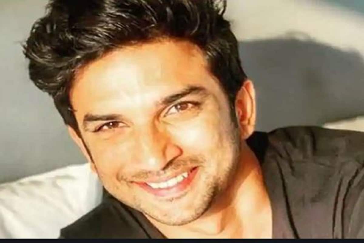 একটি ইংরেজি সংবাদমাধ্যমকে সাক্ষাৎকার দিতে দিয়ে নীতা বললেন, ‘ওরকম ব্রাইট ছেলে খুব কম চোখে পড়ে ৷ যে কিনা আইআইটি-এর উজ্জ্বল ছাত্র ছিল ৷ তারপরেই সব ছেড়ে দিয়ে সিনেমায় আসে ৷ আমার সঙ্গে একবার কথা হয়েছিল ৷ সুশান্তের কাছ থেকেই জেনেছিলাম, ও একটা মোবাইল অ্যাপ নিয়ে কাজ শুরু করার কথা ভাবছিল ৷ যা কিনা করোনা ধরার সাহায্য করবে ৷ মোবাইলে সেই অ্যাপ ডাউনলোড করে, সেখানে নিশ্বাস চেক করলেই জানা যাবে কেউ করোনা আক্রান্ত কিনা !’ একটি ইংরেজি সংবাদমাধ্যমকে সাক্ষাৎকার দিতে দিয়ে নীতা বললেন, ‘ওরকম ব্রাইট ছেলে খুব কম চোখে পড়ে ৷ যে কিনা আইআইটি-এর উজ্জ্বল ছাত্র ছিল ৷ তারপরেই সব ছেড়ে দিয়ে সিনেমায় আসে ৷ আমার সঙ্গে একবার কথা হয়েছিল ৷ সুশান্তের কাছ থেকেই জেনেছিলাম, ও একটা মোবাইল অ্যাপ নিয়ে কাজ শুরু করার কথা ভাবছিল ৷ যা কিনা করোনা ধরার সাহায্য করবে ৷ মোবাইলে সেই অ্যাপ ডাউনলোড করে, সেখানে নিশ্বাস চেক করলেই জানা যাবে কেউ করোনা আক্রান্ত কিনা !’