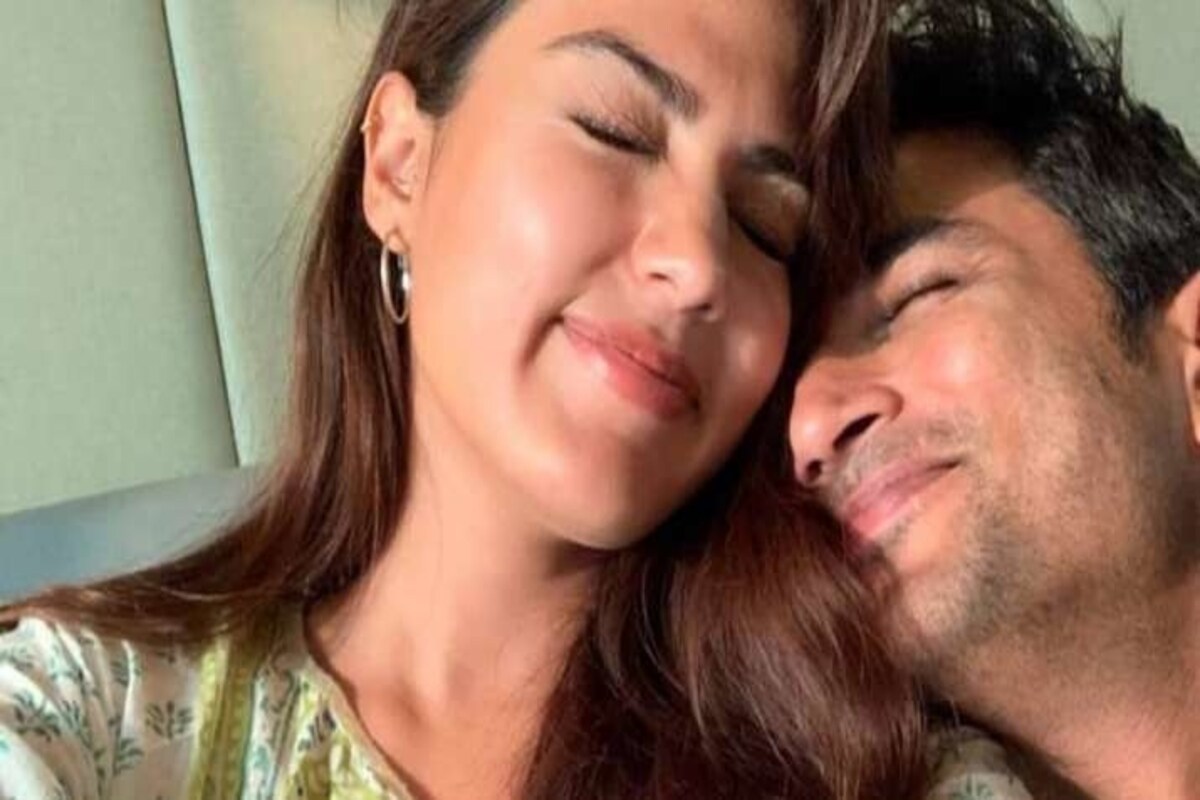 *শুক্রবারের ম্যারাথন জিজ্ঞাসাবাদে সন্তুষ্ট না হওয়ায় সোমবার ফের সুশান্তের বান্ধবী রিয়াকে জিজ্ঞাসাবাদের জন্য ডেকে পাঠায় ইডি। ইডি সূত্রে খবর, প্রথম দফার জিজ্ঞাসাবাদে তাঁদের সহযোগিতা করেননি রিয়া। সে দিন একাধিক প্রশ্নের উত্তর 'মনে করতে পারছেন না' বলে এড়িয়ে যান। ছবিঃ সংগৃহীত। *শুক্রবারের ম্যারাথন জিজ্ঞাসাবাদে সন্তুষ্ট না হওয়ায় সোমবার ফের সুশান্তের বান্ধবী রিয়াকে জিজ্ঞাসাবাদের জন্য ডেকে পাঠায় ইডি। ইডি সূত্রে খবর, প্রথম দফার জিজ্ঞাসাবাদে তাঁদের সহযোগিতা করেননি রিয়া। সে দিন একাধিক প্রশ্নের উত্তর 'মনে করতে পারছেন না' বলে এড়িয়ে যান। ছবিঃ সংগৃহীত।