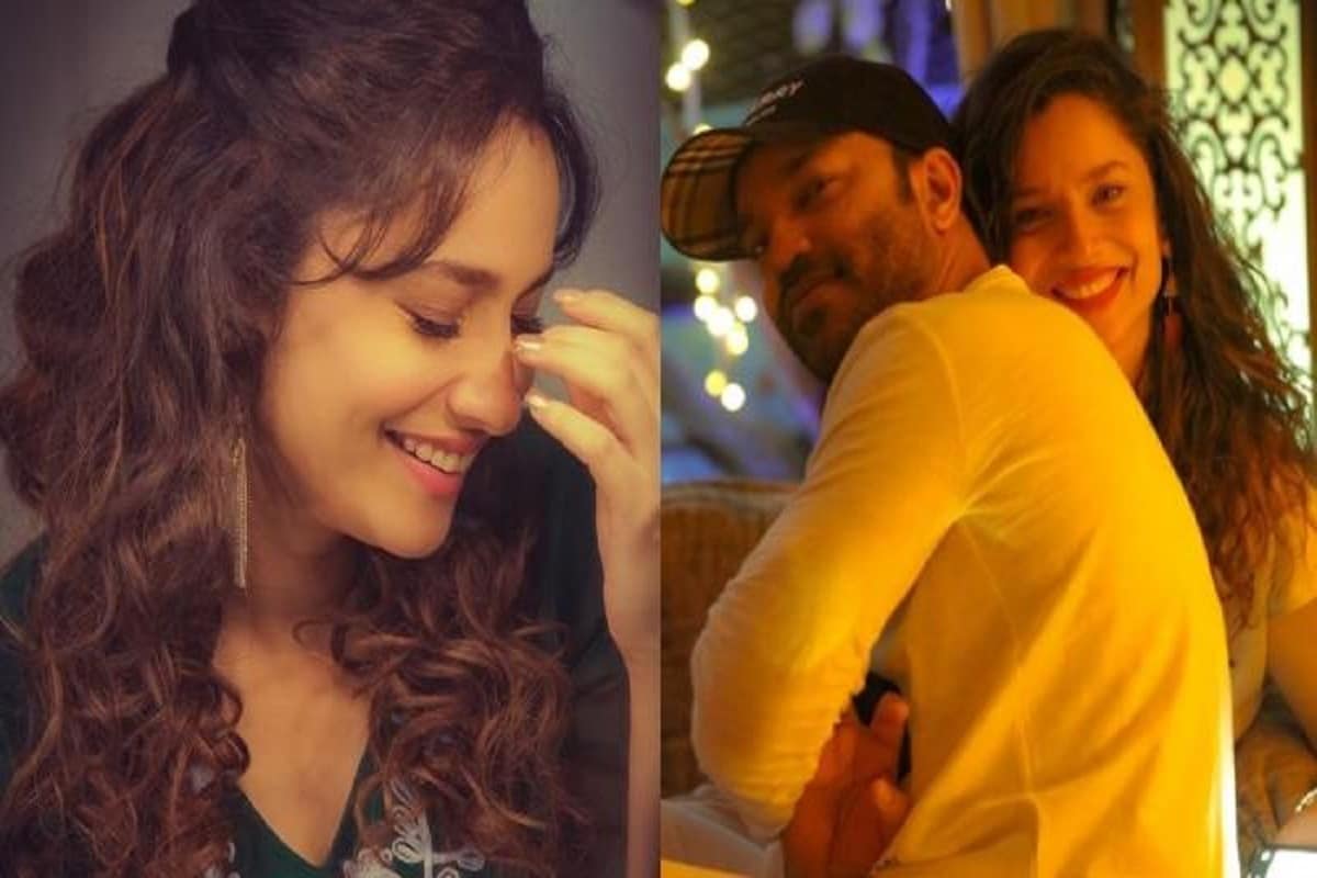 সুশান্ত সিং রাজপুতের মৃত্যুর পর মানসিকভাবে ভেঙে পড়েছেন অভিনেতার প্রাক্তন বান্ধবী অঙ্কিতা লোখান্ডে! প্রতিনিয়ত যখন সুশান্তের মৃত্যুকে কেন্দ্র করে উঠে আসছে নয়া তথ্য, খোঁড়া হচ্ছে অতীতের কবর, তখন স্বাভাবিকভাবেই বিধ্বস্ত অঙ্কিতা। আর এই টালমাটাল পরিস্থিতিতে অঙ্কিতার পাশে দাঁড়িয়েছেন বয়ফ্রেন্ড ভিকি জৈন! সুশান্ত সিং রাজপুতের মৃত্যুর পর মানসিকভাবে ভেঙে পড়েছেন অভিনেতার প্রাক্তন বান্ধবী অঙ্কিতা লোখান্ডে! প্রতিনিয়ত যখন সুশান্তের মৃত্যুকে কেন্দ্র করে উঠে আসছে নয়া তথ্য, খোঁড়া হচ্ছে অতীতের কবর, তখন স্বাভাবিকভাবেই বিধ্বস্ত অঙ্কিতা। আর এই টালমাটাল পরিস্থিতিতে অঙ্কিতার পাশে দাঁড়িয়েছেন বয়ফ্রেন্ড ভিকি জৈন!