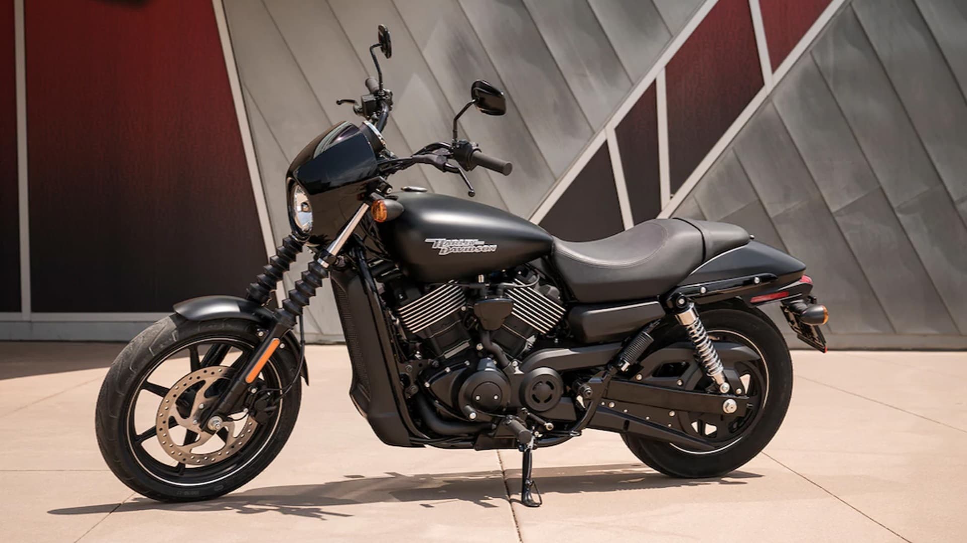 • এই অফারটি ভারতের সমস্ত Harley-Davidson ডিলারশিপে পাওয়া যাবে। টোকেন অ্যামাউন্ট হিসাবে ১০ হাজার টাকা দিয়ে কেনা যাবে বাইক। • এই অফারটি ভারতের সমস্ত Harley-Davidson ডিলারশিপে পাওয়া যাবে। টোকেন অ্যামাউন্ট হিসাবে ১০ হাজার টাকা দিয়ে কেনা যাবে বাইক।