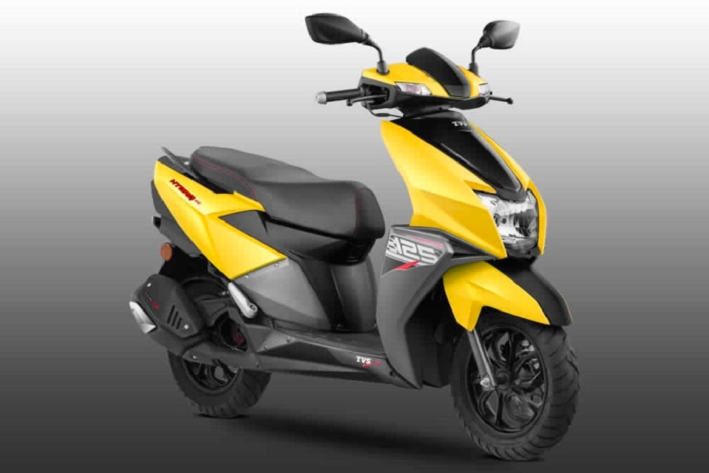 • TVS Ntorq 125 বাইকটির দিল্লির এক্স শোরুম দাম করা হয়েছে ৭৪,৩৬৫ টাকা। দাম একটু বেশি হলেও কাজে এই বাইকের তুলনা মেলা ভার। • TVS Ntorq 125 বাইকটির দিল্লির এক্স শোরুম দাম করা হয়েছে ৭৪,৩৬৫ টাকা। দাম একটু বেশি হলেও কাজে এই বাইকের তুলনা মেলা ভার।