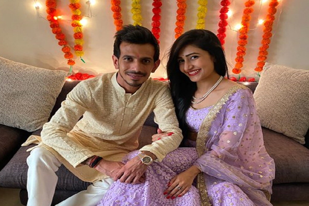 এর আগে এক কন্নড় নায়িকা তানিস্কা কাপুরের সঙ্গে চাহালের সম্পর্কের গুঞ্জন রটেছিল। তবে সে গুঞ্জনে জল ঢেলে চাহাল নিজেই সোশ্যাল মিডিয়ায় জানিয়েছিলেন, তারা শুধুমাত্র ভাল বন্ধু ৷ছবি সৌজন্য ইনস্টাগ্রাম এর আগে এক কন্নড় নায়িকা তানিস্কা কাপুরের সঙ্গে চাহালের সম্পর্কের গুঞ্জন রটেছিল। তবে সে গুঞ্জনে জল ঢেলে চাহাল নিজেই সোশ্যাল মিডিয়ায় জানিয়েছিলেন, তারা শুধুমাত্র ভাল বন্ধু ৷ছবি সৌজন্য ইনস্টাগ্রাম