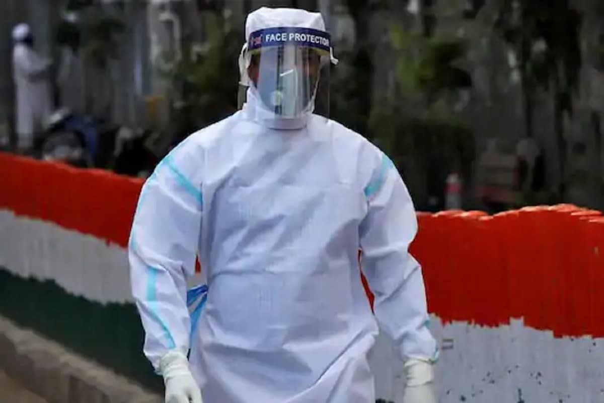 কেন্দ্রীয় সরকারের পরিসংখ্যান অনুযায়ী গত চব্বিশ ঘণ্টায় দেশে কোভিড আক্রান্ত হয়েছেন ৫৩ হাজার ৬০১ জন। উল্লেখ্য, আগস্টে প্রথম থেকেই যখন ৬০ হাজার ছাড়াচ্ছিল করোনা গ্রাফ, তখন আজকের পরিসংখ্যান আশা জোগাচ্ছে। কেন্দ্রীয় সরকারের পরিসংখ্যান অনুযায়ী গত চব্বিশ ঘণ্টায় দেশে কোভিড আক্রান্ত হয়েছেন ৫৩ হাজার ৬০১ জন। উল্লেখ্য, আগস্টে প্রথম থেকেই যখন ৬০ হাজার ছাড়াচ্ছিল করোনা গ্রাফ, তখন আজকের পরিসংখ্যান আশা জোগাচ্ছে।