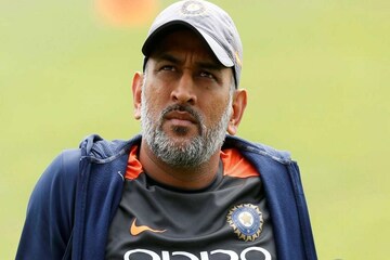 'ধোনির সেরা সময় অতীত, নতুনদের জায়গা দেওয়া দরকার,' বলে দিলেন প্রাক্তন নির্বাচক