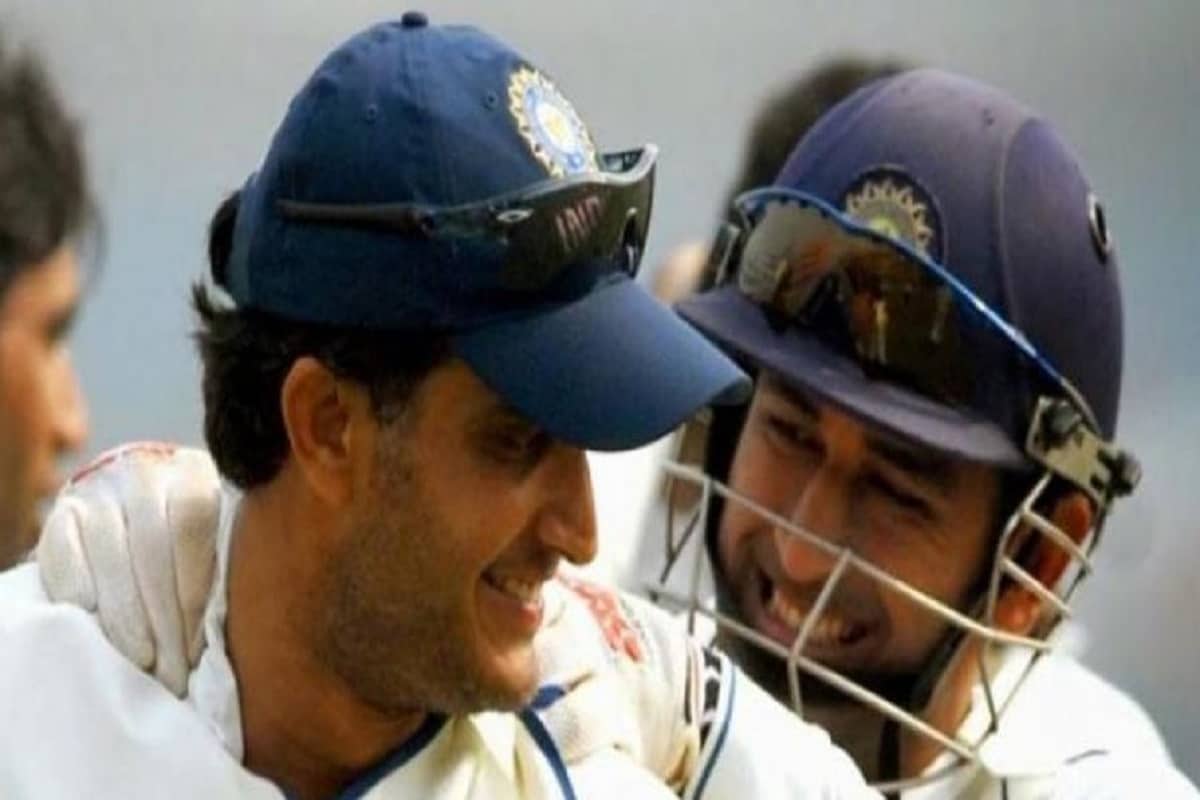 ভারতীয় ক্রিকেটে মহেন্দ্র সিং ধোনি নামের হিরেটি যিনি খুঁজে এনেছিলেন তিনি আর কেউ নন স্বয়ং সৌরভ গঙ্গোপাধ্যায়৷ ধোনির অবসর গ্রহণের সিদ্ধান্তকে সম্মান জানিয়ে তিনি বলেছেন, ধোনির নেতৃত্বদানের অসাধারণ ক্ষমতার পুনরাবৃত্তি করা কঠিন ৷দাদা-র অধিনায়কত্বে ২০০৪ সালে অভিষেক ঘটেছিল মহেন্দ্র সিং ধোনির৷ তিনি সীমায়িত ওভারের ক্রিকেটে ভারতের সর্বকালীন সেরা অধিনায়ক৷ তিনিই একজন অধিনায়ক যাঁর নেতৃত্বে ভারত তিনটি আইসিসি ট্রফি জিতেছে যার মধ্যে রয়েছে টি টোয়েন্টি ওয়ার্ল্ড কাপ, টি টোয়েন্টি ক্রিকেট ওয়ার্ল্ডকাপ, চ্যাম্পিয়ন্স ট্রফি৷ ভারতীয় ক্রিকেটে মহেন্দ্র সিং ধোনি নামের হিরেটি যিনি খুঁজে এনেছিলেন তিনি আর কেউ নন স্বয়ং সৌরভ গঙ্গোপাধ্যায়৷ ধোনির অবসর গ্রহণের সিদ্ধান্তকে সম্মান জানিয়ে তিনি বলেছেন, ধোনির নেতৃত্বদানের অসাধারণ ক্ষমতার পুনরাবৃত্তি করা কঠিন ৷দাদা-র অধিনায়কত্বে ২০০৪ সালে অভিষেক ঘটেছিল মহেন্দ্র সিং ধোনির৷ তিনি সীমায়িত ওভারের ক্রিকেটে ভারতের সর্বকালীন সেরা অধিনায়ক৷ তিনিই একজন অধিনায়ক যাঁর নেতৃত্বে ভারত তিনটি আইসিসি ট্রফি জিতেছে যার মধ্যে রয়েছে টি টোয়েন্টি ওয়ার্ল্ড কাপ, টি টোয়েন্টি ক্রিকেট ওয়ার্ল্ডকাপ, চ্যাম্পিয়ন্স ট্রফি৷