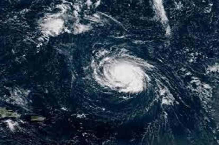 উত্তর ক্যারোলিনায় সতর্কতা জারি করে, সুরক্ষাবিধি মানতে অনুরোধ করা হয়েছে। আগাম করোনা সুরক্ষা সরঞ্জামও জোগাড় করতে বলা হয়েছে।