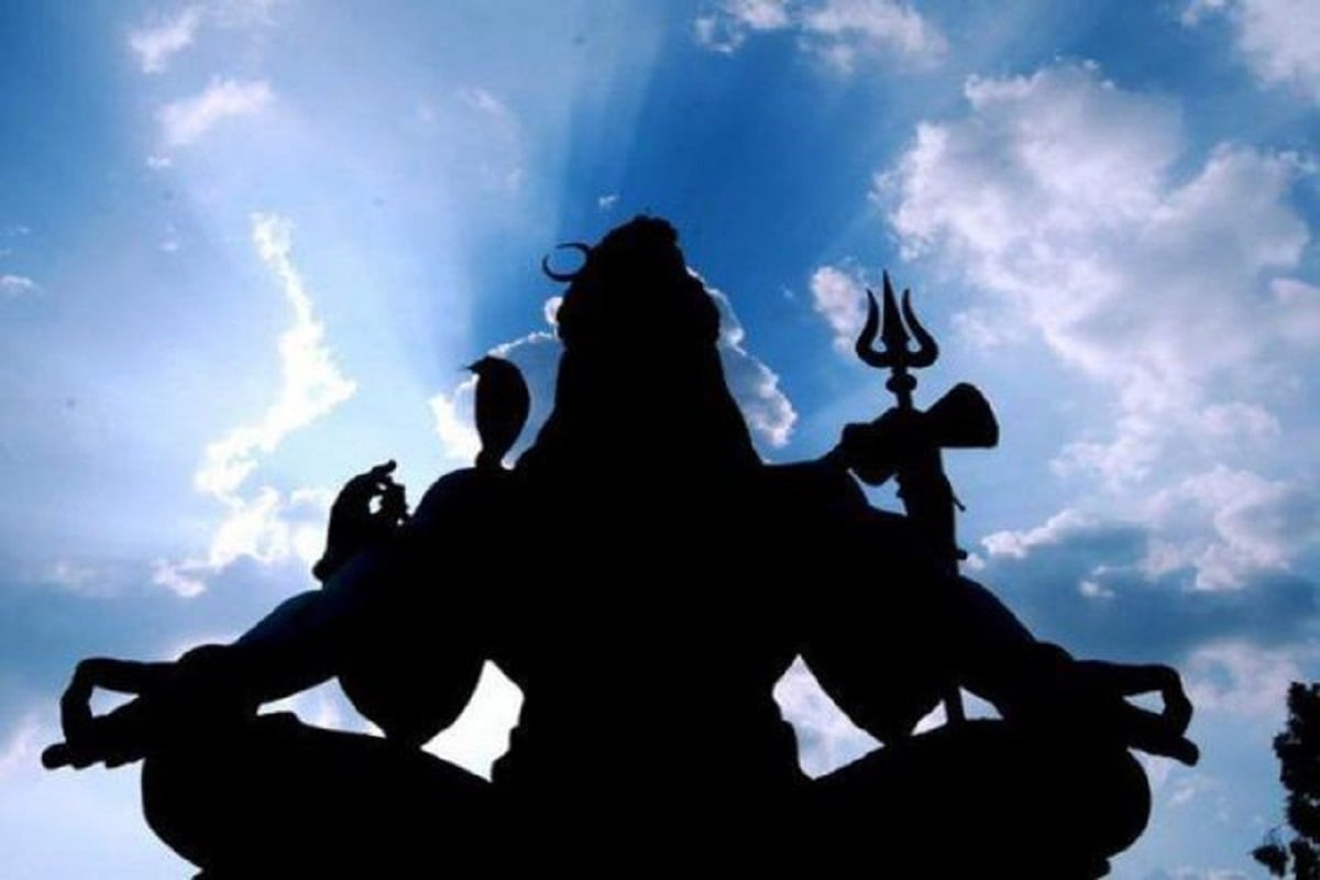 আগামিকাল অর্থাৎ সোমবার ৷ সোমবার অর্থাৎ শিবের বার, ভক্তি ভরে তাঁর আরাধনা করলে জীবনে আসে সমৃদ্ধি ৷ আগামিকাল অর্থাৎ সোমবার ৷ সোমবার অর্থাৎ শিবের বার, ভক্তি ভরে তাঁর আরাধনা করলে জীবনে আসে সমৃদ্ধি ৷
