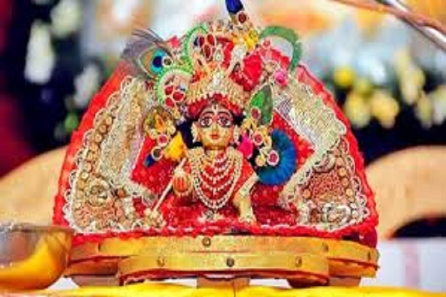 বিষ্ণুর অবতার শ্রীকৃষ্ণ দ্রাপরে জন্মেছিলেন ৷ মা যশোদা ও নন্দের চোখের মণি কানাই যে আসলে তাঁদের ভালবাসা পেয়ে বড় হচ্ছিল তা সেই সময়ে কেউ বুঝতে পারেনি ৷ বিষ্ণুর অবতার শ্রীকৃষ্ণ দ্রাপরে জন্মেছিলেন ৷ মা যশোদা ও নন্দের চোখের মণি কানাই যে আসলে তাঁদের ভালবাসা পেয়ে বড় হচ্ছিল তা সেই সময়ে কেউ বুঝতে পারেনি ৷