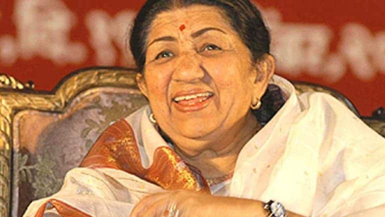 খবর অনুযায়ী, সম্প্রতি বিএমসি-র তরফ থেকে সিল করা হল লতা মঙ্গেশকরের বাড়ি ৷ করোনা থেকে বাঁচতেই সিল করা হয়েছে লতার ‘প্রভুকুঞ্জ’ ৷ খবর অনুযায়ী, সম্প্রতি বিএমসি-র তরফ থেকে সিল করা হল লতা মঙ্গেশকরের বাড়ি ৷ করোনা থেকে বাঁচতেই সিল করা হয়েছে লতার ‘প্রভুকুঞ্জ’ ৷