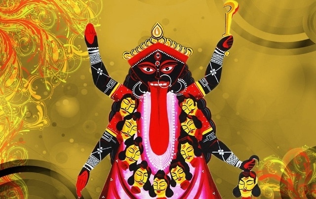 • কৌশিকী অমাবস্যা অন্য সমস্ত অমাবস্যার থেকে একটু আলাদা। কারণ তন্ত্রমতে ও শাস্ত্রমতে ভাদ্র মাসের এই তিথিটি একটু বিশেষ ৷ কারণ অনেক কঠিন ও গুহ্য সাধনায় এই দিনে আশাতীত ফল মেলে ৷ এই দিন সাধকরা কুন্ডলিনী চক্রকে জয় করেন ৷ বৌদ্ধ ও হিন্দুতন্ত্রে এই দিনের এক বিশেষ মহাত্ম্য আছে, তন্ত্রমতে এই রাতকে তারারাত্রি বলা হয় ৷ এই রাতের একটি বিশেষ মুহূর্তে স্বর্গ ও নরকের মাঝের দুয়ার উন্মুক্ত হয়, সেই সময় সাধক নিজের ইচ্ছা মতো ধ্বনাত্মক অথবা ঋণাত্মক শক্তি নিজের সাধনার মধ্যে আত্মস্থ করেন, ও সিদ্ধি লাভ করেন। • কৌশিকী অমাবস্যা অন্য সমস্ত অমাবস্যার থেকে একটু আলাদা। কারণ তন্ত্রমতে ও শাস্ত্রমতে ভাদ্র মাসের এই তিথিটি একটু বিশেষ ৷ কারণ অনেক কঠিন ও গুহ্য সাধনায় এই দিনে আশাতীত ফল মেলে ৷ এই দিন সাধকরা কুন্ডলিনী চক্রকে জয় করেন ৷ বৌদ্ধ ও হিন্দুতন্ত্রে এই দিনের এক বিশেষ মহাত্ম্য আছে, তন্ত্রমতে এই রাতকে তারারাত্রি বলা হয় ৷ এই রাতের একটি বিশেষ মুহূর্তে স্বর্গ ও নরকের মাঝের দুয়ার উন্মুক্ত হয়, সেই সময় সাধক নিজের ইচ্ছা মতো ধ্বনাত্মক অথবা ঋণাত্মক শক্তি নিজের সাধনার মধ্যে আত্মস্থ করেন, ও সিদ্ধি লাভ করেন।