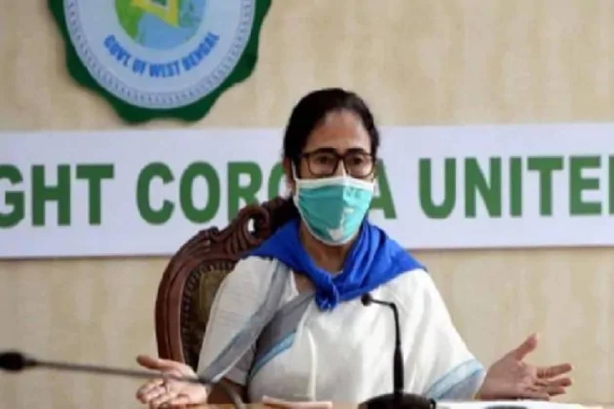 অগাস্ট মাসের মতো সেপ্টেম্বরেও সাপ্তাহিক লকডাউনের কয়েকটি দিনের কথা এদিনই ঘোষণা করেন মুখ্যমন্ত্রী মমতা বন্দ্যোপাধ্যায় ৷ নবান্নের সাংবাদিক বৈঠক থেকে সেপ্টেম্বরের ৭,১১,১২ তারিখ নতুন করে সম্পূর্ণ লকডাউনের দিন হিসেবে ঘোষণা করা হয় ৷ অগাস্ট মাসের লকডাউনের তারিখ বরাবর বদল হলেও লকডাউন বেশ কয়েকদিন পালিত হয়েছে ৷File Image অগাস্ট মাসের মতো সেপ্টেম্বরেও সাপ্তাহিক লকডাউনের কয়েকটি দিনের কথা এদিনই ঘোষণা করেন মুখ্যমন্ত্রী মমতা বন্দ্যোপাধ্যায় ৷ নবান্নের সাংবাদিক বৈঠক থেকে সেপ্টেম্বরের ৭,১১,১২ তারিখ নতুন করে সম্পূর্ণ লকডাউনের দিন হিসেবে ঘোষণা করা হয় ৷ অগাস্ট মাসের লকডাউনের তারিখ বরাবর বদল হলেও লকডাউন বেশ কয়েকদিন পালিত হয়েছে ৷File Image