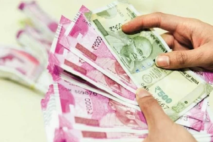 NSC অথরাইজেশনের সম্পর্কিত রেগুলেশন অনুযায়ী, NSC হোল্ডারকে KYC ডকুমেন্টেশন করাতে হয়। একটি নির্দিষ্ট ফরম্যাটে ছবি, ঠিকানা, বৈধ পরিচয়পত্র ও একটি সার্টিফায়েড ডিক্লারেশন ফর্ম জমা দিতে হয়। এবার পুরনো সার্টিফিকেটটি সংশ্লিষ্ট ব্যক্তির নামে হয়ে যায়। এক্ষেত্রে পোস্ট মাস্টারের স্ট্যাম্প ও নির্দিষ্ট তারিখও দেওয়া থাকে। উল্লেখ্য, পুরো প্রক্রিয়াতে একটি ট্রান্সফার ফি লাগে। এই ফি নির্ধারণ করে পোস্ট অফিস। NSC অথরাইজেশনের সম্পর্কিত রেগুলেশন অনুযায়ী, NSC হোল্ডারকে KYC ডকুমেন্টেশন করাতে হয়। একটি নির্দিষ্ট ফরম্যাটে ছবি, ঠিকানা, বৈধ পরিচয়পত্র ও একটি সার্টিফায়েড ডিক্লারেশন ফর্ম জমা দিতে হয়। এবার পুরনো সার্টিফিকেটটি সংশ্লিষ্ট ব্যক্তির নামে হয়ে যায়। এক্ষেত্রে পোস্ট মাস্টারের স্ট্যাম্প ও নির্দিষ্ট তারিখও দেওয়া থাকে। উল্লেখ্য, পুরো প্রক্রিয়াতে একটি ট্রান্সফার ফি লাগে। এই ফি নির্ধারণ করে পোস্ট অফিস।