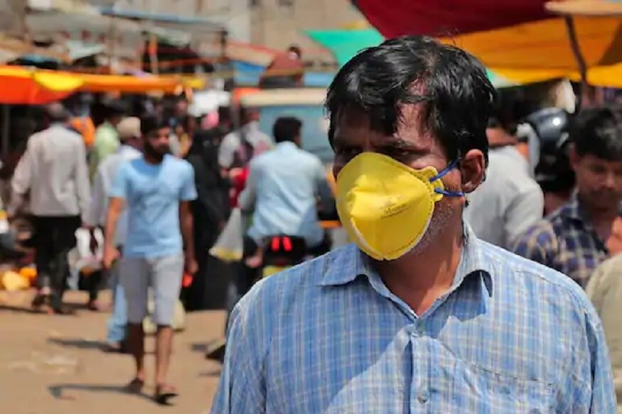 • এঁদের শরীরেই ভাইরাসের ভাইরাল লোড অত্যাধিক দেখতে পেয়েছেন গবেষকরা। তাঁরা বলছেন, হতে পারে এঁদের শরীরে বেশি পরিমাণ ভাইরাস থাকলেও এঁদের উপসর্গ দেখা দিচ্ছে না কোনও একটি কারণে। (প্রতীকী ছবি) • এঁদের শরীরেই ভাইরাসের ভাইরাল লোড অত্যাধিক দেখতে পেয়েছেন গবেষকরা। তাঁরা বলছেন, হতে পারে এঁদের শরীরে বেশি পরিমাণ ভাইরাস থাকলেও এঁদের উপসর্গ দেখা দিচ্ছে না কোনও একটি কারণে। (প্রতীকী ছবি)