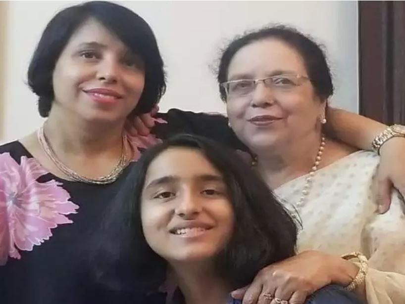 তদন্ত করছেন বিজয় মালিয়ার আর্থিক তছরুপএর মামলাও। দায়িত্বে রয়েছেন ২০১৬-তে শুরু হওয়া অগাস্তা ওয়েস্টল্যান্ড স্ক্যামের তদন্তেরও। তদন্ত করছেন বিজয় মালিয়ার আর্থিক তছরুপএর মামলাও। দায়িত্বে রয়েছেন ২০১৬-তে শুরু হওয়া অগাস্তা ওয়েস্টল্যান্ড স্ক্যামের তদন্তেরও।