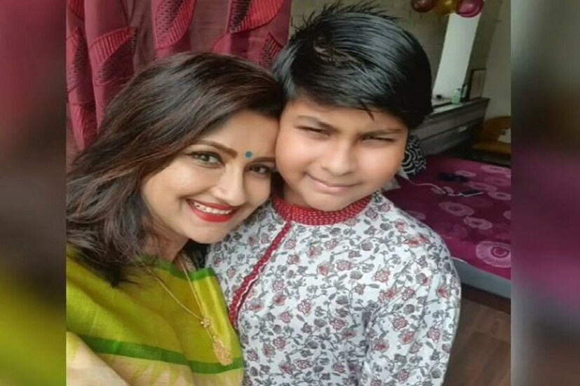 ▪️ সঙ্গে অবশ্যই ছিলেন তাঁর চোখের মণি, তাঁর ছেলে৷ 