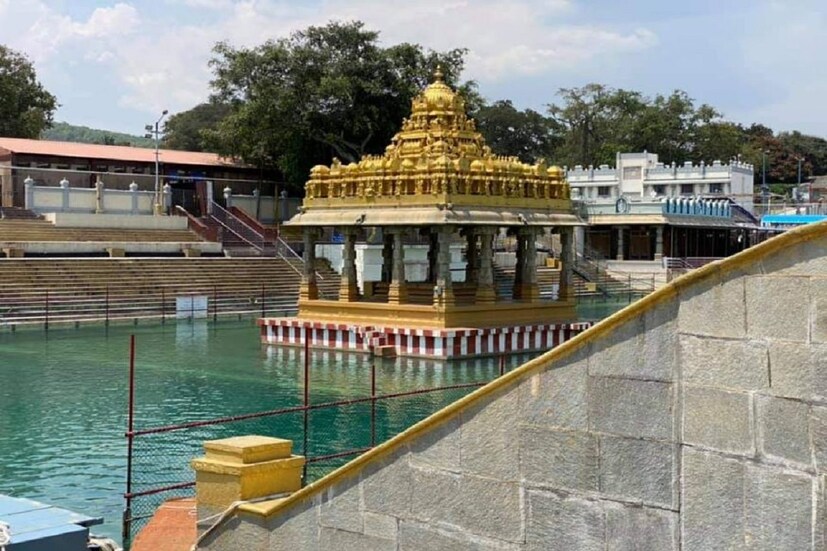  প্রায় ৮০ দিন বন্ধ থাকার পর জুলাই মাসে তিরুপতির মন্দির খোলে। প্রথমে ৬০০০ দর্শনার্থী সুযোগ পাচ্ছিলেন দর্শনের। পরে ভক্তদের প্রবেশাধিকার বাড়ানো হয়।