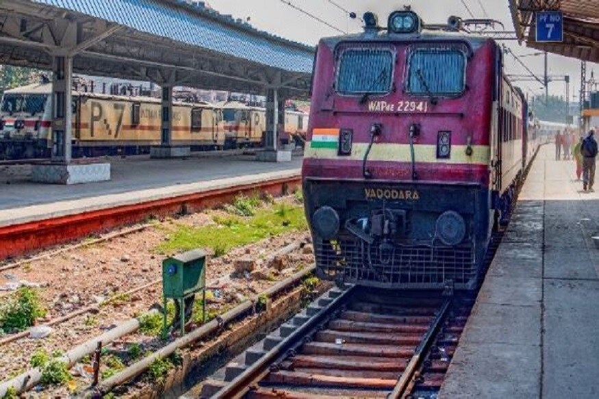 ▪️আরও জানানো হয়েছে যে, ২০২০ সালের ১ জুলাই থেকে এই জাতীয় নিয়োগের জন্য অনুমোদিত সমস্ত মামলা পর্যালোচনা করা হতে পারে এবং বোর্ডকে পরামর্শ দেওয়া যেতে পারে। রেলের সব শাখায় এটি কঠোরভাবে অনুসরণ করা হবে। ▪️আরও জানানো হয়েছে যে, ২০২০ সালের ১ জুলাই থেকে এই জাতীয় নিয়োগের জন্য অনুমোদিত সমস্ত মামলা পর্যালোচনা করা হতে পারে এবং বোর্ডকে পরামর্শ দেওয়া যেতে পারে। রেলের সব শাখায় এটি কঠোরভাবে অনুসরণ করা হবে।
