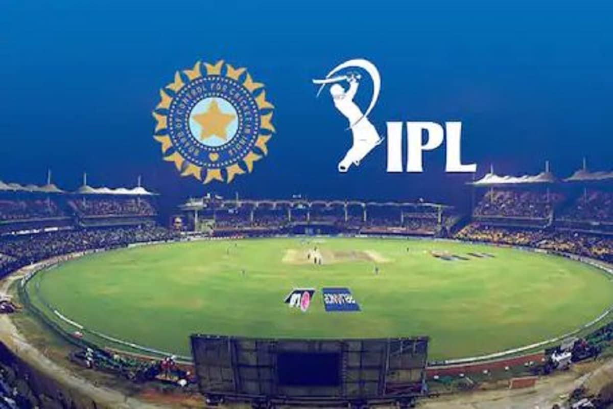 IPL -র স্পনসরশিপ নিয়ে প্রবল দৌড়চ্ছে দেশের একাধিক তাবড় মিলিয়ন ডলার কোম্পানি৷ এই মুহূর্তের সবচেয়ে বড় খবর, দৌড়ে এগিয়ে রয়েছে টাটা সন্স(Tata Sons)৷ এই রেসে আরও কোম্পানিও রয়েছে৷ IPL -র স্পনসরশিপ নিয়ে প্রবল দৌড়চ্ছে দেশের একাধিক তাবড় মিলিয়ন ডলার কোম্পানি৷ এই মুহূর্তের সবচেয়ে বড় খবর, দৌড়ে এগিয়ে রয়েছে টাটা সন্স(Tata Sons)৷ এই রেসে আরও কোম্পানিও রয়েছে৷