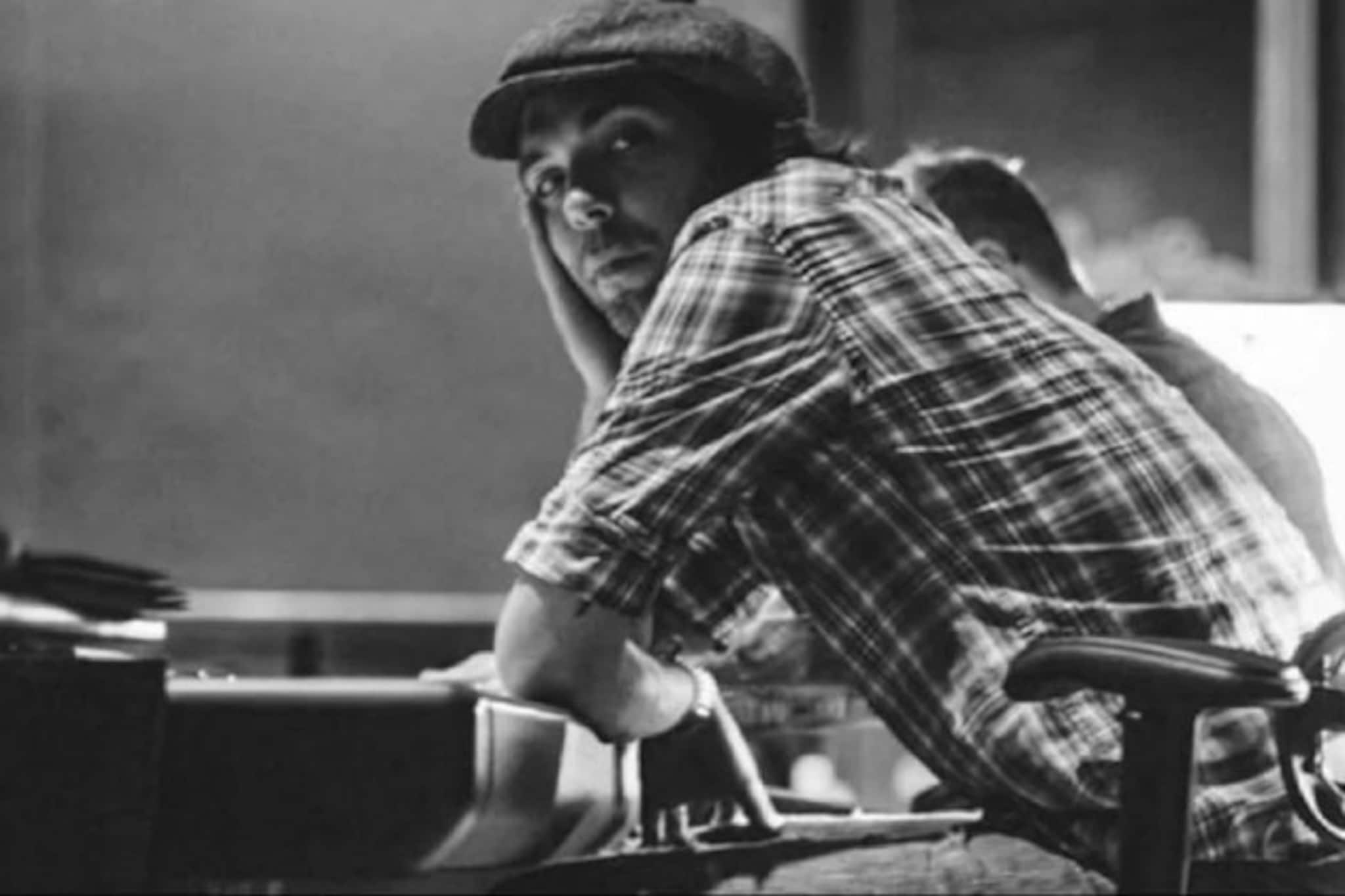 মাত্র ৩৮- এ মৃত্যু বিখ্যাত গায়ক জাস্টিনের, মৃত্যুর কারণ নিয়ে ঘনাচ্ছে রহস্য