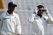‘ইসকি ঘন্টি বাজা দে’ এভাবেই বোলারকে চাঙ্গা করতেন মাহি,ড্রেসিংরুমের অজানা গল্প... ‘ইসকি ঘন্টি বাজা দে’ এভাবেই বোলারকে চাঙ্গা করতেন মাহি,ড্রেসিংরুমের অজানা গল্প...