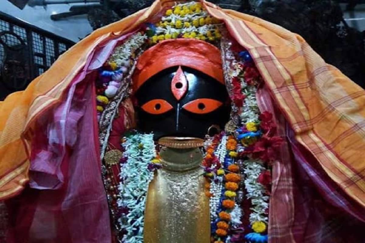 সমস্ত বিপদ থেকে সর্বদা রক্ষা করে থাকেন মা আনন্দময়ী ৷ প্রতিটি মুহূর্তই জীবনে নানান ধরনের ঝক্কি থাকে ৷ কালীঘাটের আনন্দময়ী মা সমস্ত কষ্ট দূর করেন ৷ সমস্ত বিপদ থেকে সর্বদা রক্ষা করে থাকেন মা আনন্দময়ী ৷ প্রতিটি মুহূর্তই জীবনে নানান ধরনের ঝক্কি থাকে ৷ কালীঘাটের আনন্দময়ী মা সমস্ত কষ্ট দূর করেন ৷