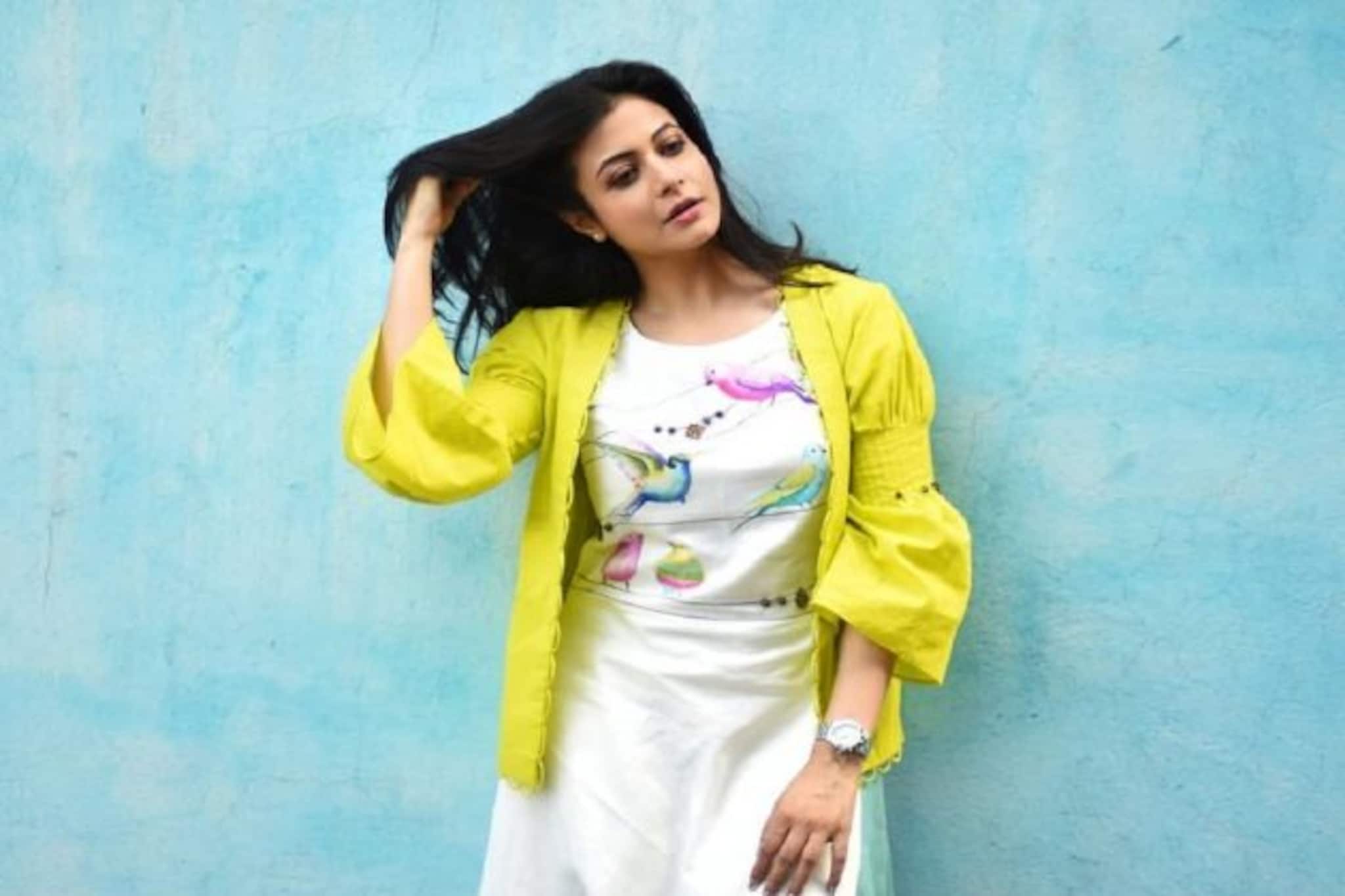 ৫ মাসের ছেলেকে রেখে ফের পর্দায় ফিরতে চলেছেন কোয়েল, শেয়ার করলেন সেটের ছবি