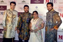 বাংলাকে ফ্যাশন মানচিত্রে স্থান দিয়েছেন তিনিই,শর্বরী দত্তের প্রয়াণে শোকাহত রাজ
