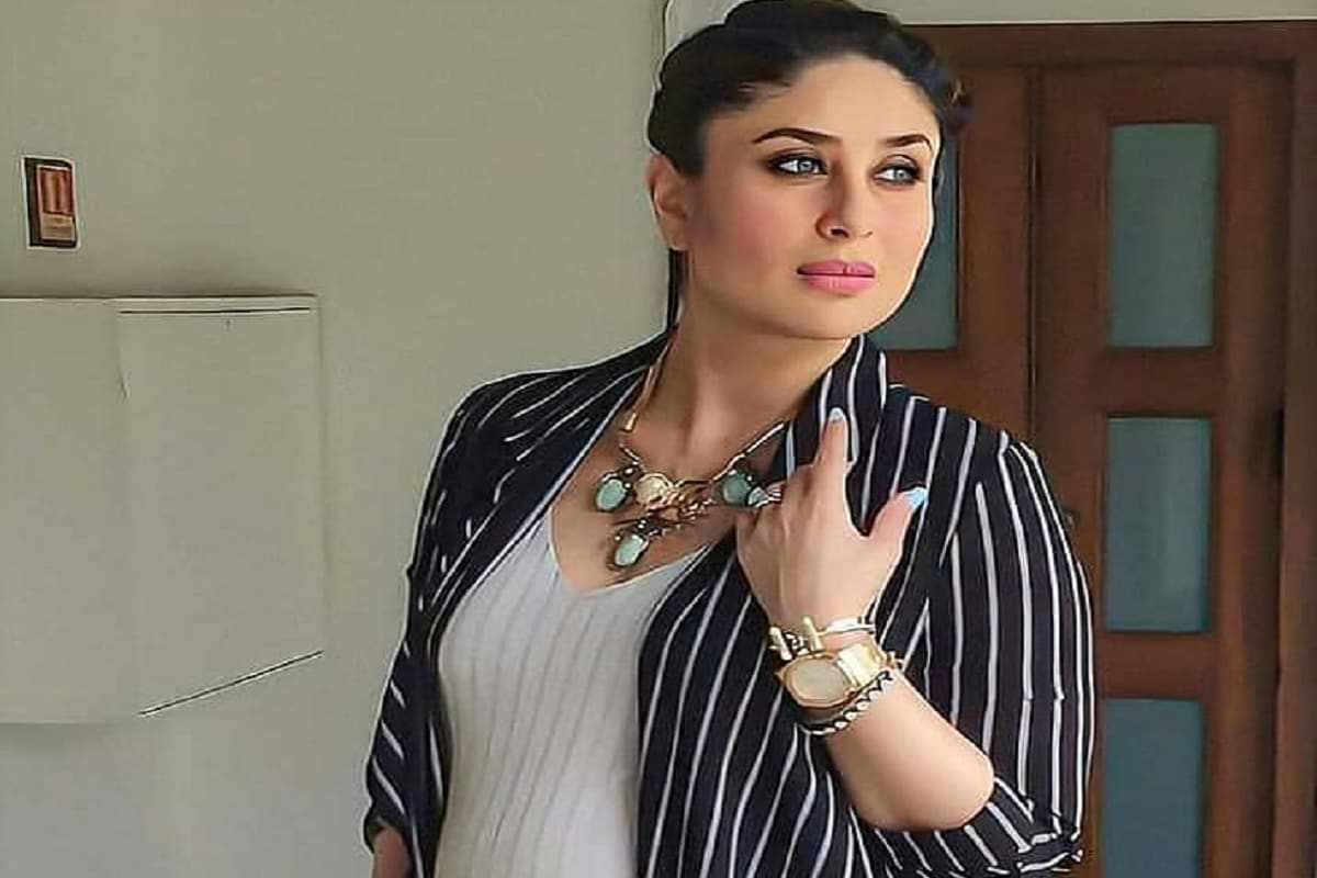 • নতুন অতিথি আসতে চলেছে নবাব পরিবারে । দ্বিতীয়বারের জন্য মা হচ্ছেন করিনা কাপুর খান । আর এই নিয়ে চতুর্থবার বাবা হতে চলেছেন সইফ আলি খান । কিছুদিনের মধ্যেই বড় দাদা হতে চলেছে তৈমুর । সম্ভবত আগামী বছরের জানুয়ারিতেই ডেলিভারি হবে করিনার। • নতুন অতিথি আসতে চলেছে নবাব পরিবারে । দ্বিতীয়বারের জন্য মা হচ্ছেন করিনা কাপুর খান । আর এই নিয়ে চতুর্থবার বাবা হতে চলেছেন সইফ আলি খান । কিছুদিনের মধ্যেই বড় দাদা হতে চলেছে তৈমুর । সম্ভবত আগামী বছরের জানুয়ারিতেই ডেলিভারি হবে করিনার।