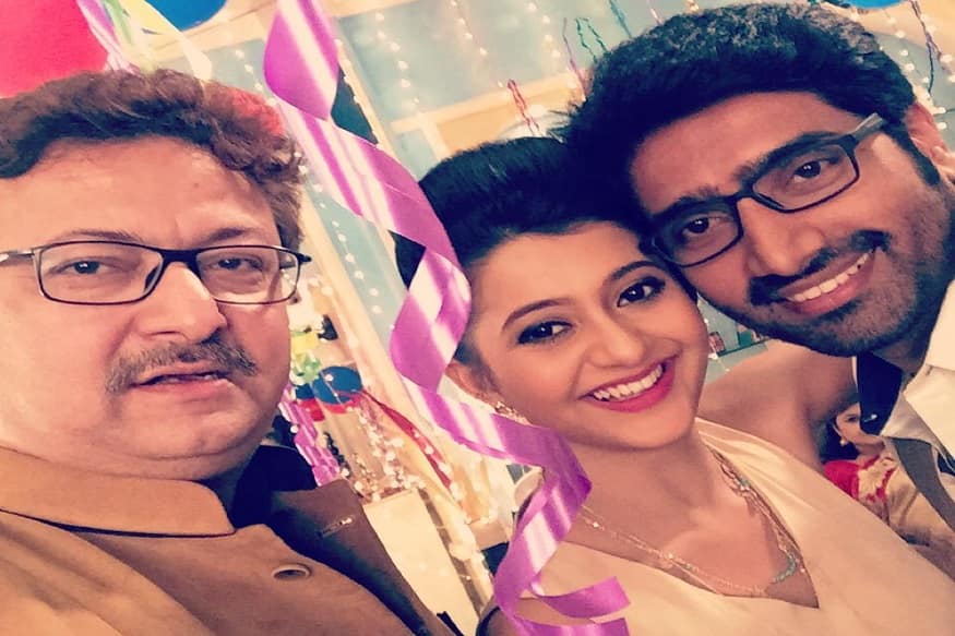  ‘রাজযোটক’-এর সেটে অনামিকা। 