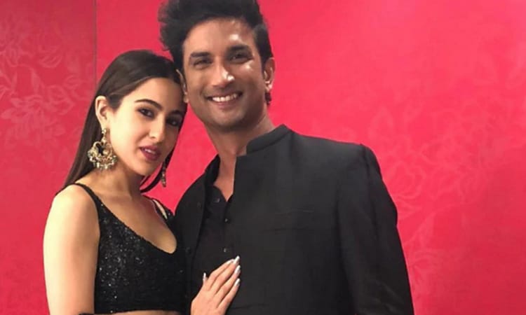 সারা-সুশান্ত প্রেম কাব্য আগেও উঠে এসেছিল শিরোনামে ৷ আর সেই প্রেমকাব্যকে ধরেই সিবিআই জানতে চেষ্টা করছে, সারা কতটা যুক্ত ছিলেন ড্রাগসের কারবারের সঙ্গে ৷ সেই কারণেই এবার সুশান্তের ড্রাইভারকে জেরা করল সিবিআই ৷ যে জেরা থেকে বেরিয়ে এল বেশ কিছু গুরুত্বপূর্ণ তথ্য ৷ সারা-সুশান্ত প্রেম কাব্য আগেও উঠে এসেছিল শিরোনামে ৷ আর সেই প্রেমকাব্যকে ধরেই সিবিআই জানতে চেষ্টা করছে, সারা কতটা যুক্ত ছিলেন ড্রাগসের কারবারের সঙ্গে ৷ সেই কারণেই এবার সুশান্তের ড্রাইভারকে জেরা করল সিবিআই ৷ যে জেরা থেকে বেরিয়ে এল বেশ কিছু গুরুত্বপূর্ণ তথ্য ৷
