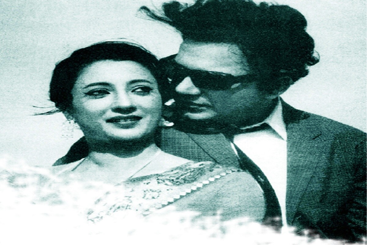 আজ তাঁর শুভ জন্মদিন, আজকের দিনেই ১৯২৬ সালে জন্মেছিলেন সবার প্রিয় মহানায়ক ৷ সুচিত্রা সেন, সাবিত্রী চট্টোপাধ্যায়, সুপ্রিয়া দেবী, মাধবী মুখোপাধ্যায়, সুমিত্রা মুখোপাধ্যায়, শর্মিলা ঠাকুর-সহ প্রতিটি নায়িকার সঙ্গে চুটিয়ে অভিনয় করে গিয়েছেন ৷ ছবি সংগৃহীত ৷ আজ তাঁর শুভ জন্মদিন, আজকের দিনেই ১৯২৬ সালে জন্মেছিলেন সবার প্রিয় মহানায়ক ৷ সুচিত্রা সেন, সাবিত্রী চট্টোপাধ্যায়, সুপ্রিয়া দেবী, মাধবী মুখোপাধ্যায়, সুমিত্রা মুখোপাধ্যায়, শর্মিলা ঠাকুর-সহ প্রতিটি নায়িকার সঙ্গে চুটিয়ে অভিনয় করে গিয়েছেন ৷ ছবি সংগৃহীত ৷