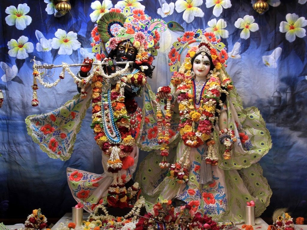 বিকেল ৪টে থেকে সন্ধে ৭টা পর্যন্ত মন্দির খোলা থাকবে ।• ভক্তরাও প্রবেশ করতে পারবেন মন্দিরে । তবে তাঁদের সমস্তরকম স্বাস্থ্যবিধি মেনে তবে প্রবেশের অনুমতি দেওয়া হবে বলে জানা গিয়েছে । বিকেল ৪টে থেকে সন্ধে ৭টা পর্যন্ত মন্দির খোলা থাকবে ।• ভক্তরাও প্রবেশ করতে পারবেন মন্দিরে । তবে তাঁদের সমস্তরকম স্বাস্থ্যবিধি মেনে তবে প্রবেশের অনুমতি দেওয়া হবে বলে জানা গিয়েছে ।